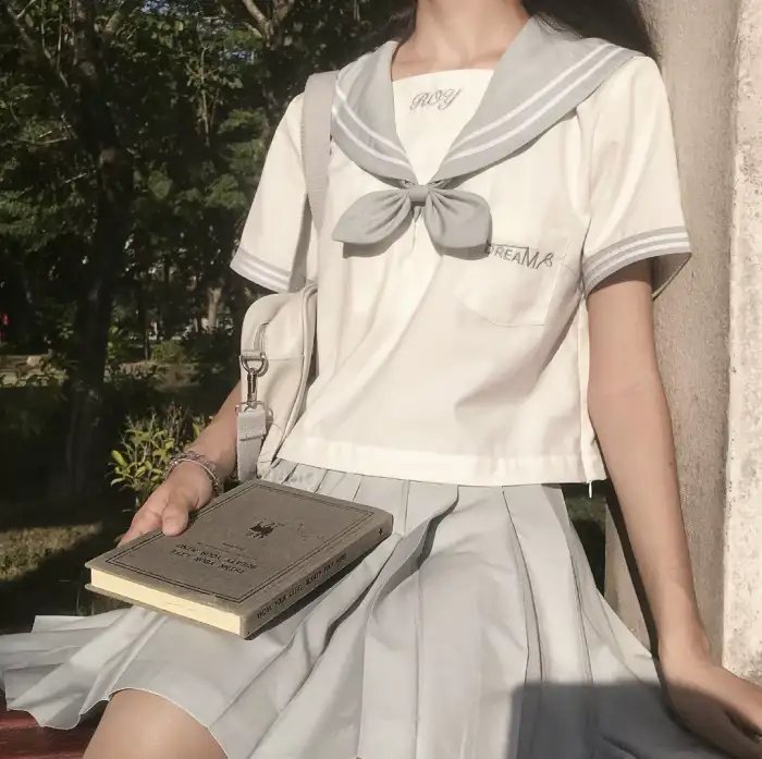 琼宫春怨